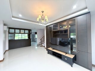 Villa en alquiler de 5 habitaciones en San Sai, Chiang Mai