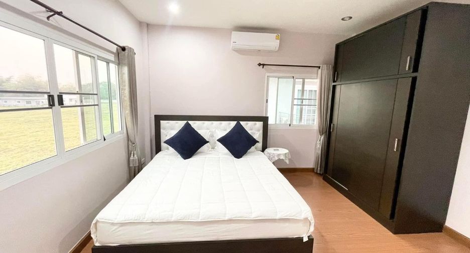 Villa en alquiler de 5 habitaciones en San Sai, Chiang Mai