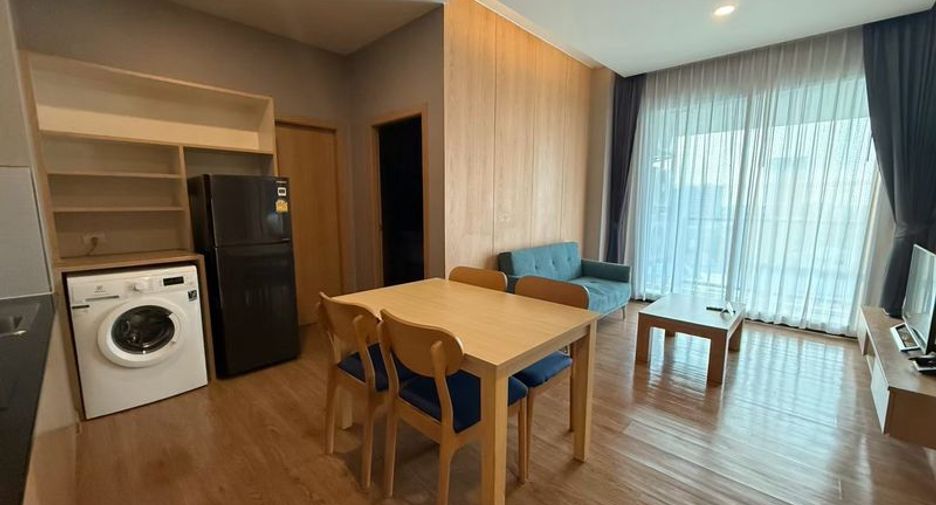 For rent 2 bedrooms condo in Si Racha, Chonburi