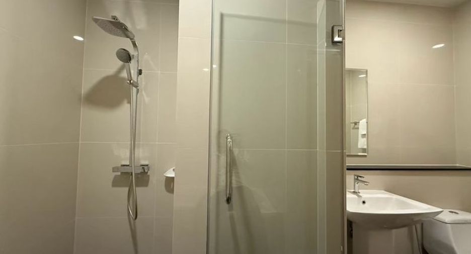 For rent 2 bedrooms condo in Si Racha, Chonburi