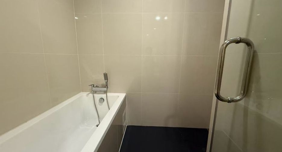For rent 2 bedrooms condo in Si Racha, Chonburi