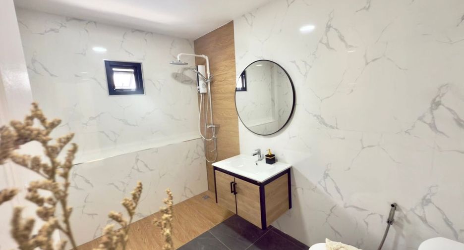 For sale 3 bedrooms house in Bang Lamung, Chonburi