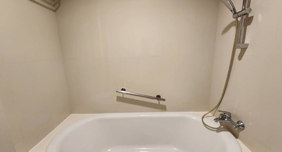 For rent 1 Beds serviced apartment in Watthana, Bangkok