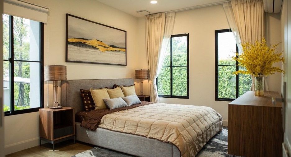 For rent 4 bedrooms house in Saphan Sung, Bangkok