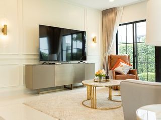 For rent 4 bedrooms house in Saphan Sung, Bangkok