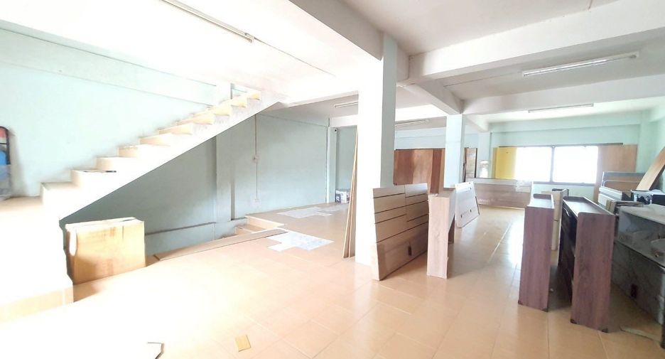 À louer et à vendre 5 chambres local commercial à Mueang Samut Sakhon, Samut Sakhon