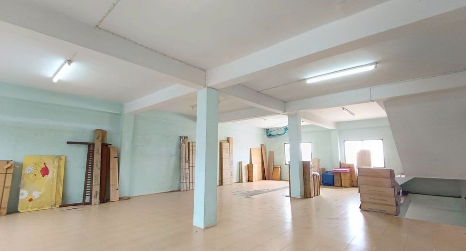À louer et à vendre 5 chambres local commercial à Mueang Samut Sakhon, Samut Sakhon