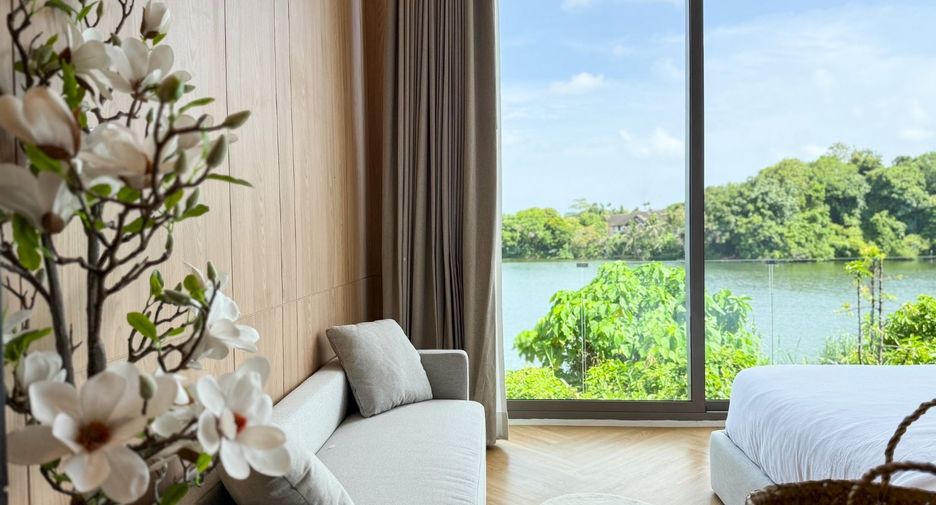 For rent 4 bedrooms villa in Mueang Phuket, Phuket