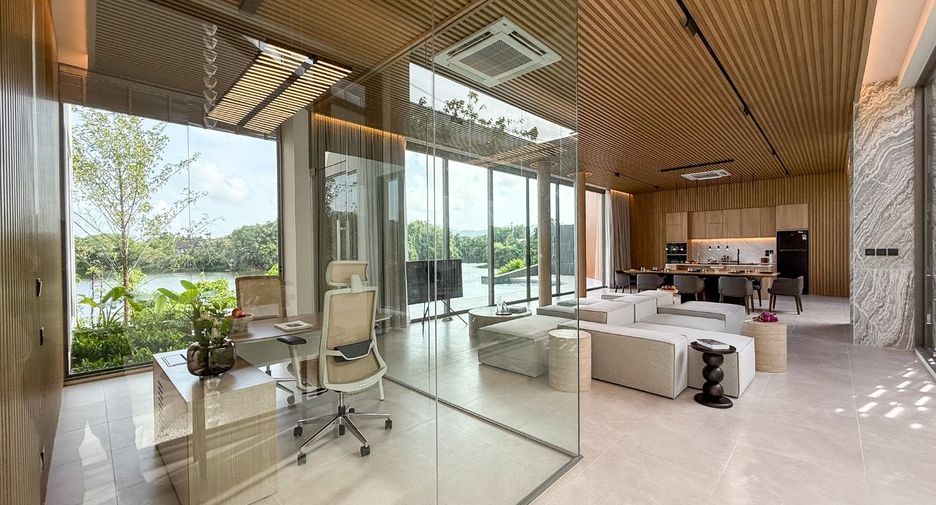 For rent 4 bedrooms villa in Mueang Phuket, Phuket