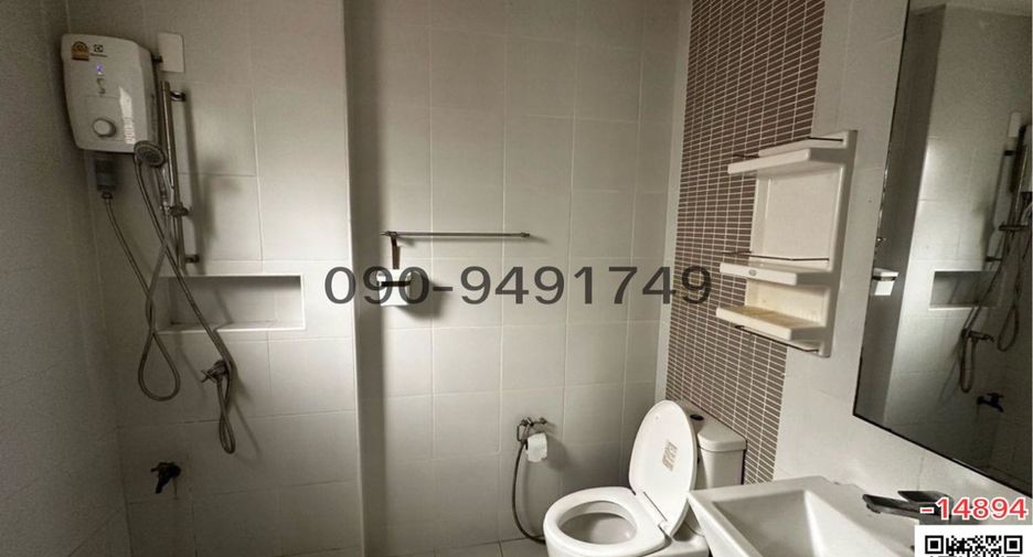 For rent 3 bedrooms townhouse in Bang Khen, Bangkok