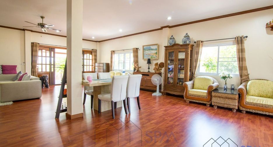 For sale 3 bedrooms villa in Hua Hin, Prachuap Khiri Khan