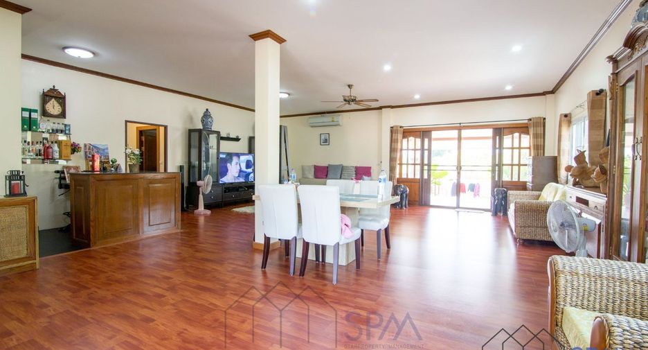 For sale 3 bedrooms villa in Hua Hin, Prachuap Khiri Khan