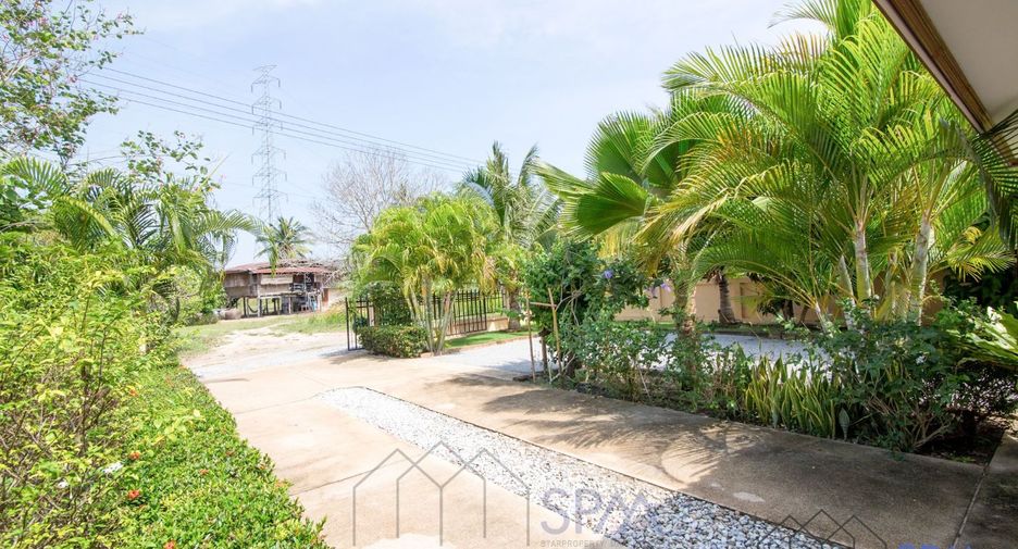 For sale 3 bedrooms villa in Hua Hin, Prachuap Khiri Khan
