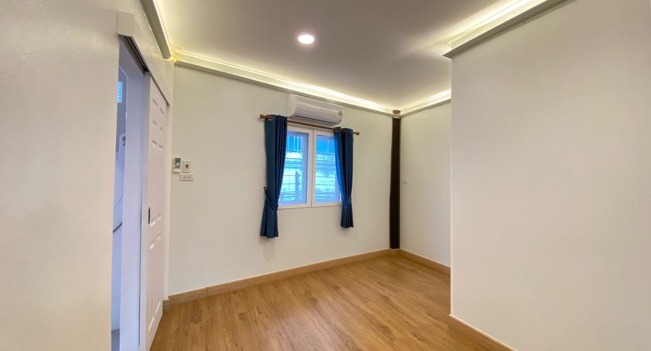 Oficina en alquiler de 4 habitaciones en Mueang Chiang Mai, Chiang Mai