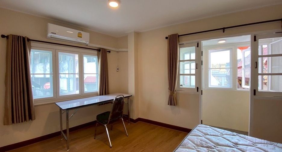 For rent 2 bedrooms townhouse in Mueang Chiang Mai, Chiang Mai