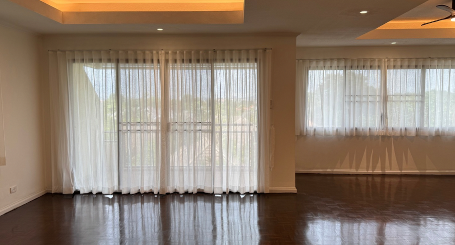 Condo en venta de 4 habitaciones en Pak Kret, Nonthaburi