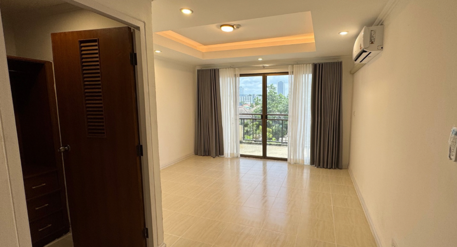 Condo en venta de 4 habitaciones en Pak Kret, Nonthaburi