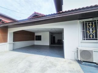 For sale 4 bedrooms house in Phaya Thai, Bangkok
