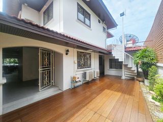 For sale 4 bedrooms house in Phaya Thai, Bangkok