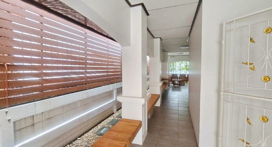 For sale 4 bedrooms house in Phaya Thai, Bangkok