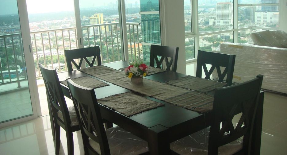 Wohnung zur Miete und zum Kauf mit 4 Zimmer in Khlong Toei, Bangkok