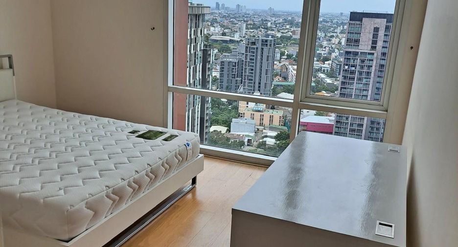 Wohnung zur Miete und zum Kauf mit 4 Zimmer in Khlong Toei, Bangkok