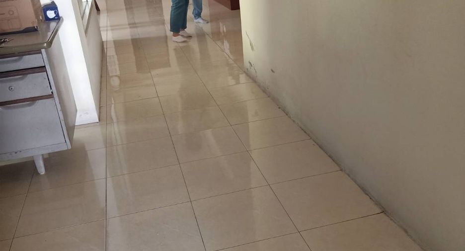 For sale 45 bedrooms retail Space in Wang Thonglang, Bangkok