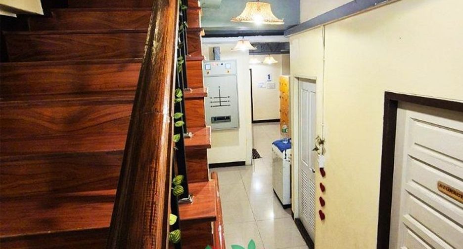 For sale 25 bedrooms hotel in Phra Nakhon, Bangkok