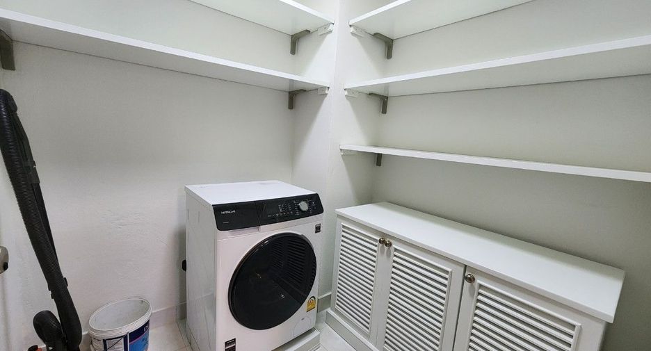 Apartment zur Miete mit 2 Zimmer in Khlong Toei, Bangkok