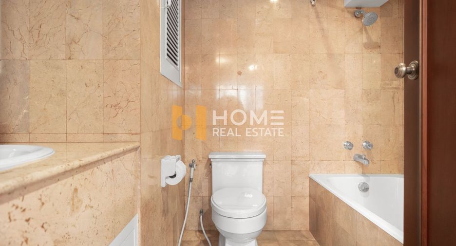 For sale 3 bedrooms condo in Ratchathewi, Bangkok