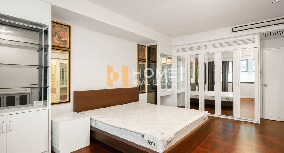 For sale 3 bedrooms condo in Ratchathewi, Bangkok
