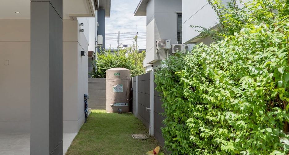 For sale 3 bedrooms house in Lam Luk Ka, Pathum Thani