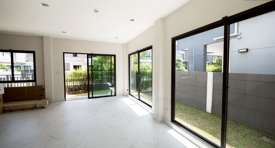 For sale 3 bedrooms house in Lam Luk Ka, Pathum Thani