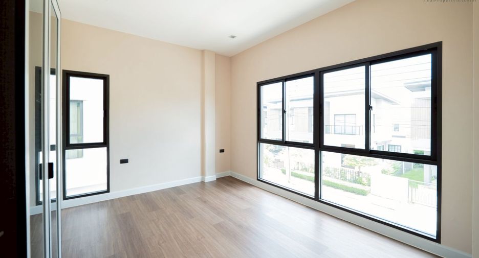 For sale 3 bedrooms house in Lam Luk Ka, Pathum Thani