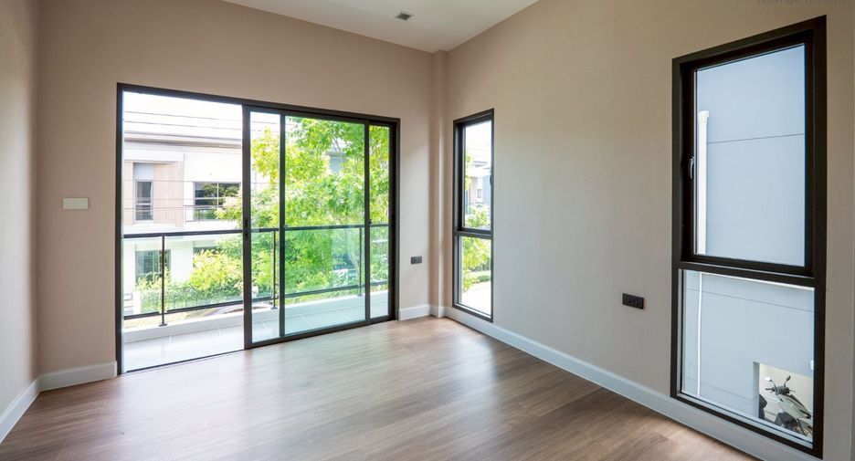 For sale 3 bedrooms house in Lam Luk Ka, Pathum Thani