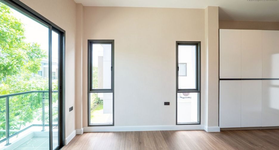 For sale 3 bedrooms house in Lam Luk Ka, Pathum Thani