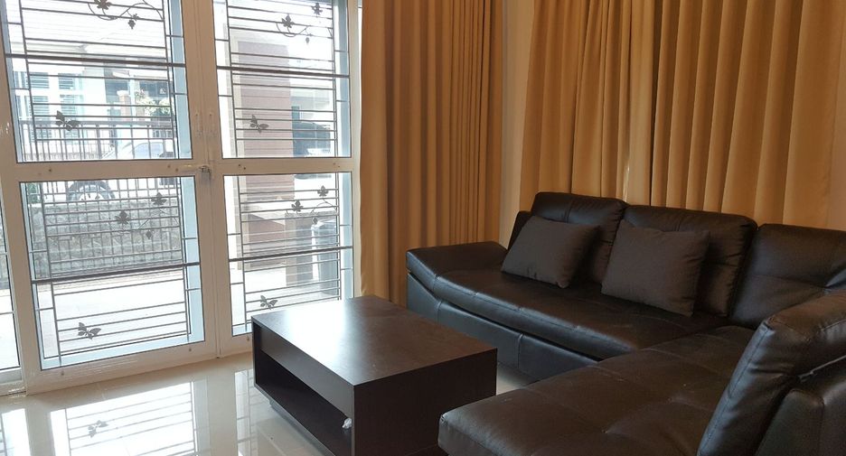 For rent 3 bedrooms house in East Pattaya, Pattaya