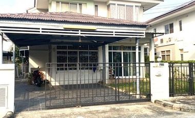 À louer et à vendre 4 chambres maison à Chom Thong, Bangkok