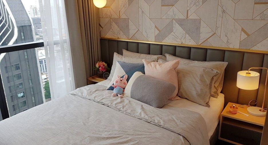 For rent and for sale 2 bedrooms condo in Pathum Wan, Bangkok