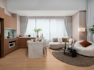 For sale 2 bedrooms condo in Huai Khwang, Bangkok