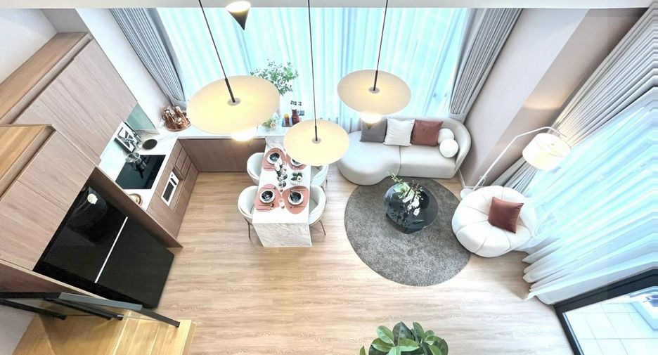 For sale 2 bedrooms condo in Huai Khwang, Bangkok