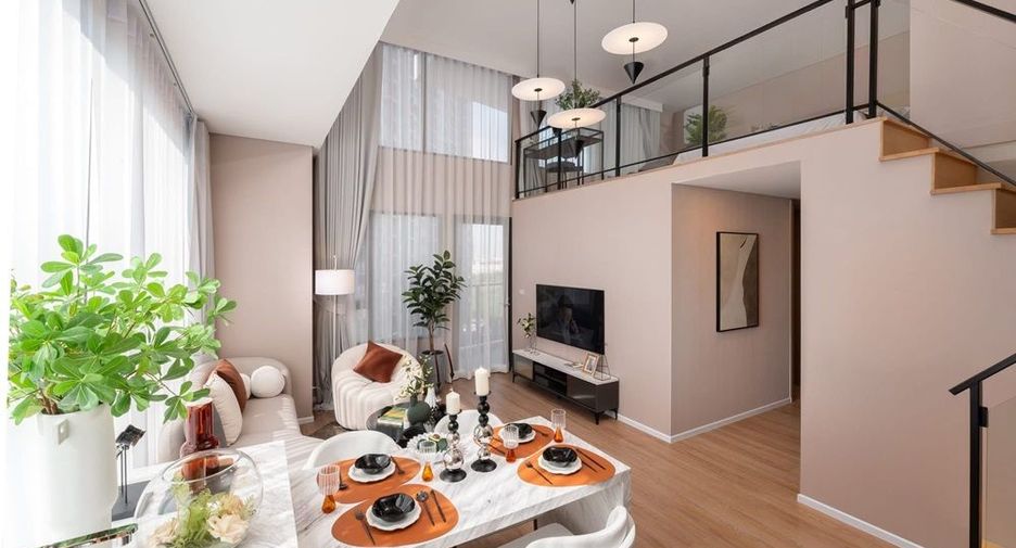 For sale 2 bedrooms condo in Huai Khwang, Bangkok
