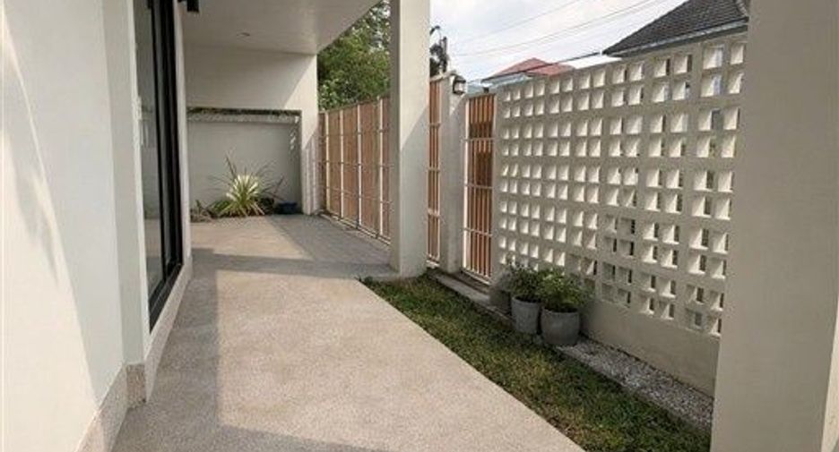 For rent and for sale 4 bedrooms house in Pak Kret, Nonthaburi