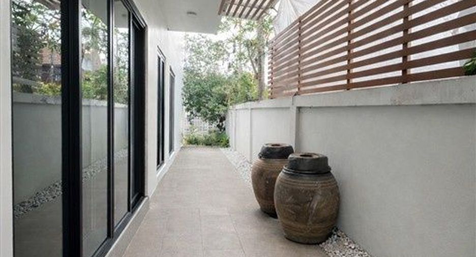 For rent and for sale 4 bedrooms house in Pak Kret, Nonthaburi