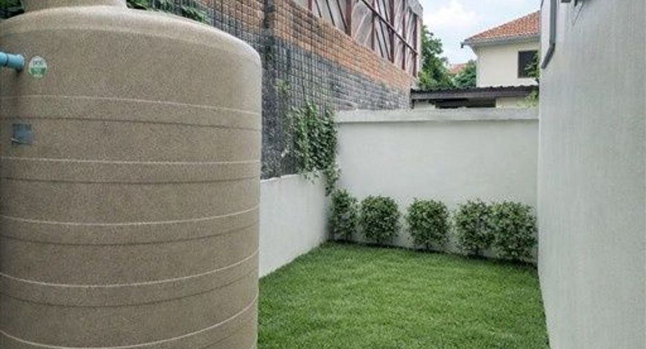 For rent and for sale 4 bedrooms house in Pak Kret, Nonthaburi
