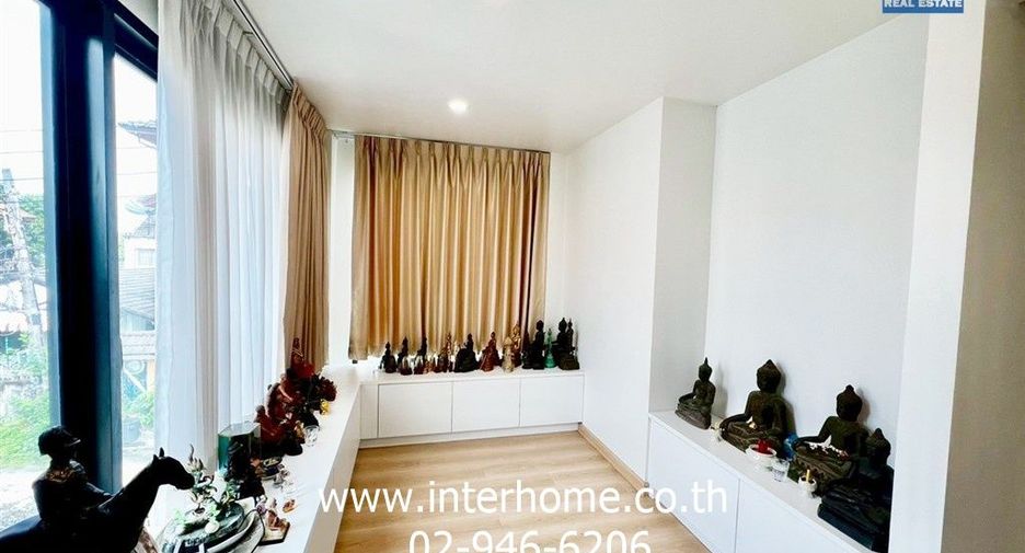 For rent and for sale 4 bedrooms house in Pak Kret, Nonthaburi
