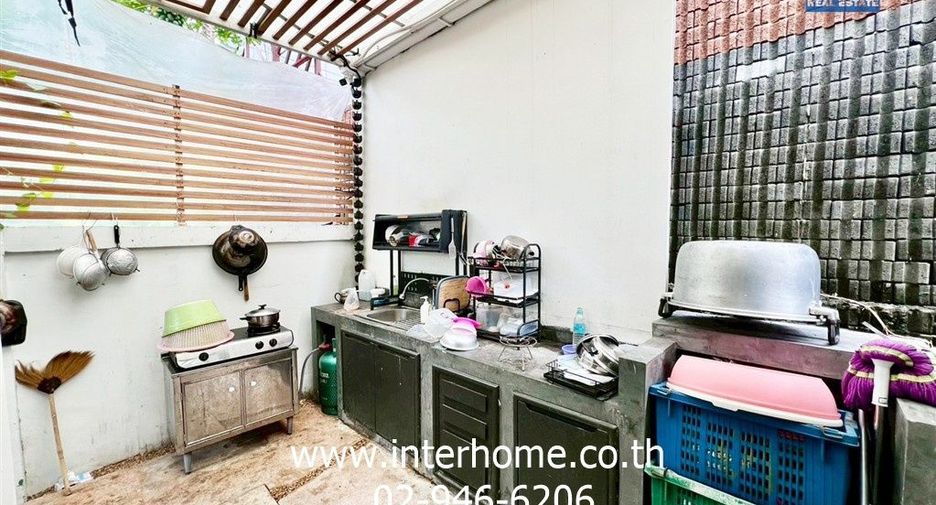 For rent and for sale 4 bedrooms house in Pak Kret, Nonthaburi