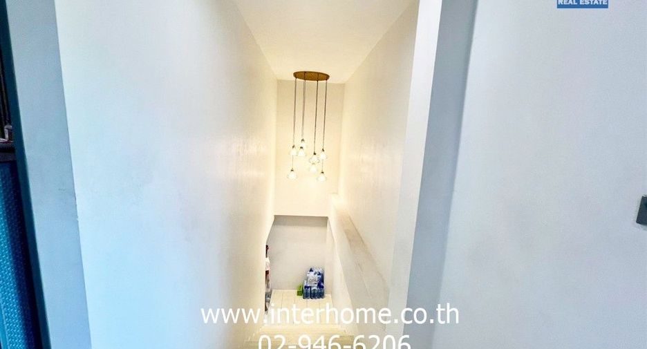 For rent and for sale 4 bedrooms house in Pak Kret, Nonthaburi