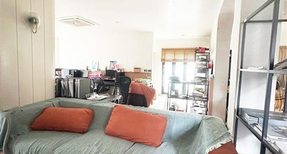 For rent and for sale 4 bedrooms house in Pak Kret, Nonthaburi