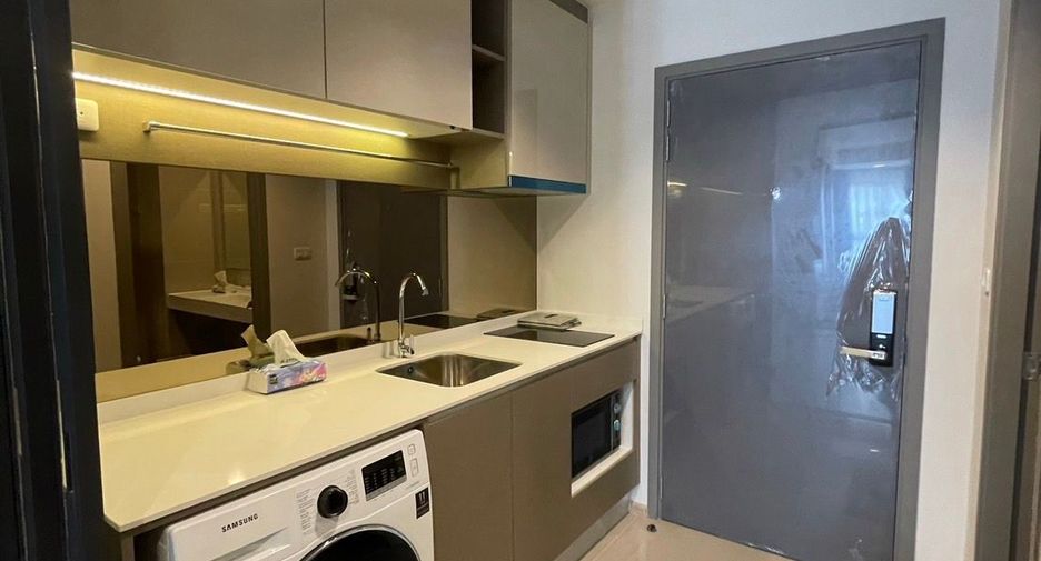 Продажа 1 кровать кондо в Кхлонг Сан, Бангкок